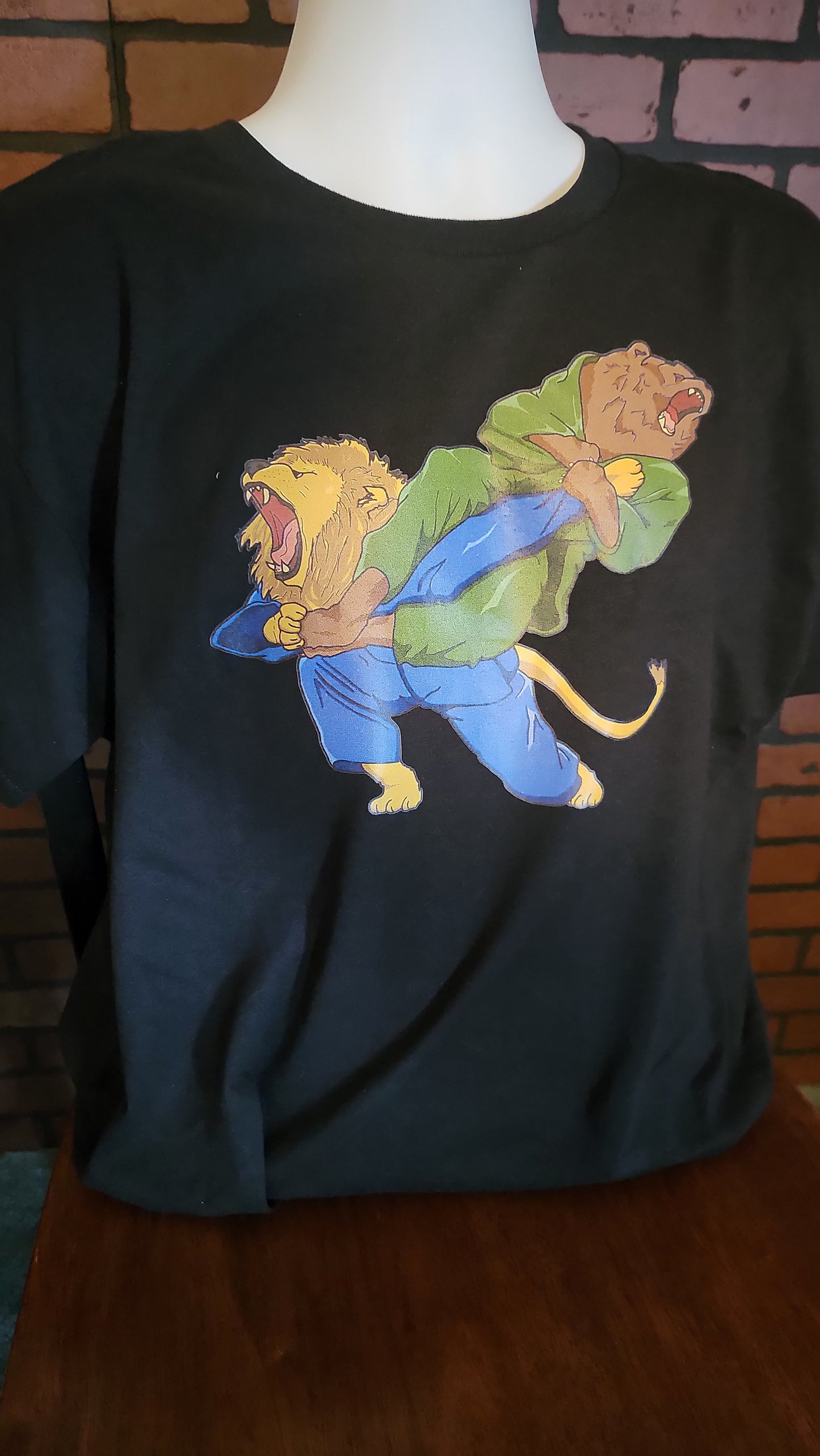 Bear v Lion Tee